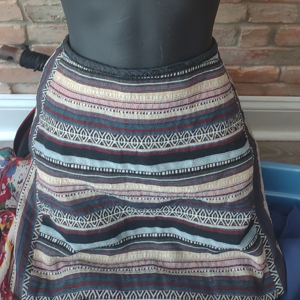 Tribal print skirt